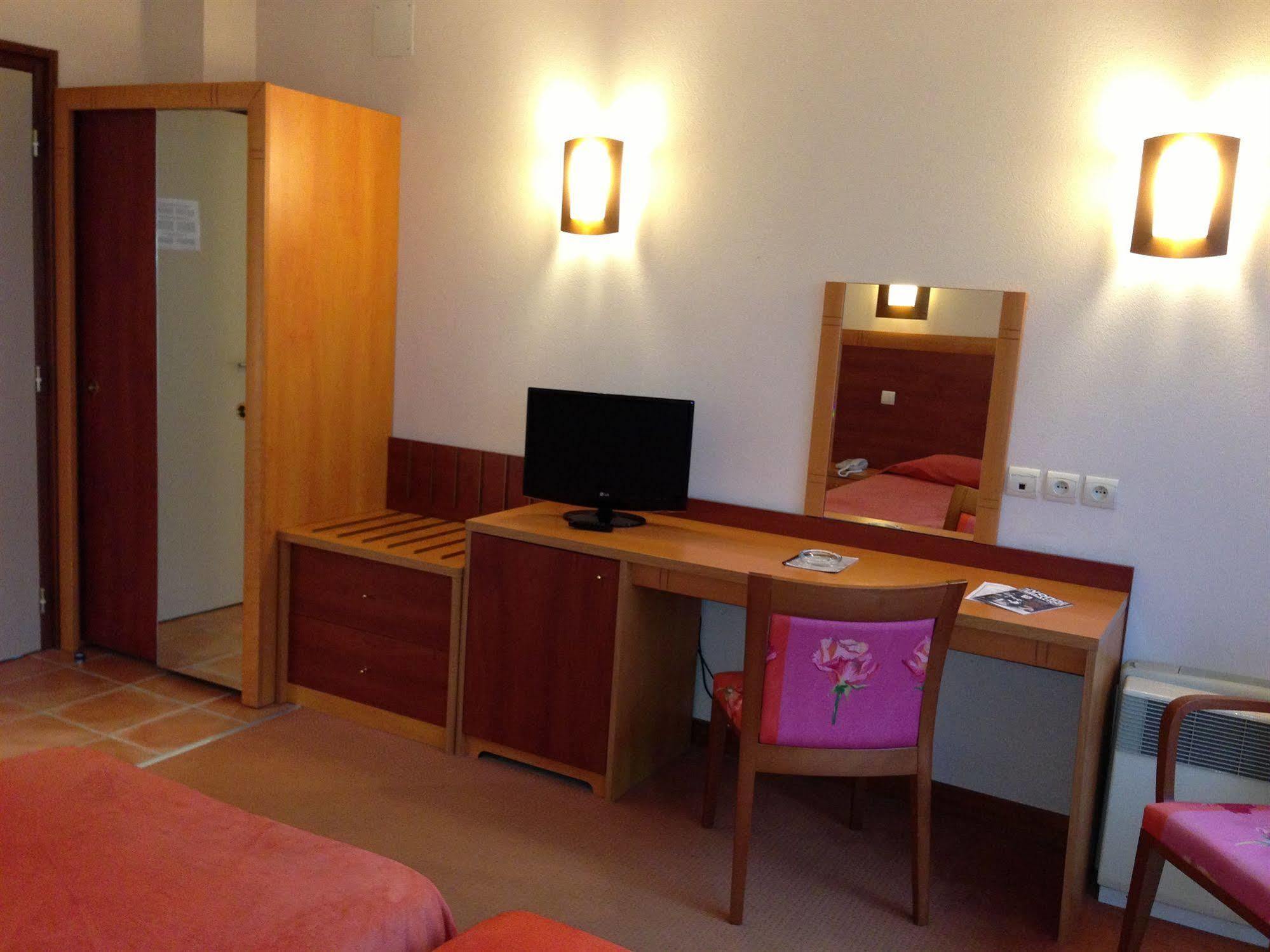 Hotel Le Jura Divonne-les-Bains Esterno foto