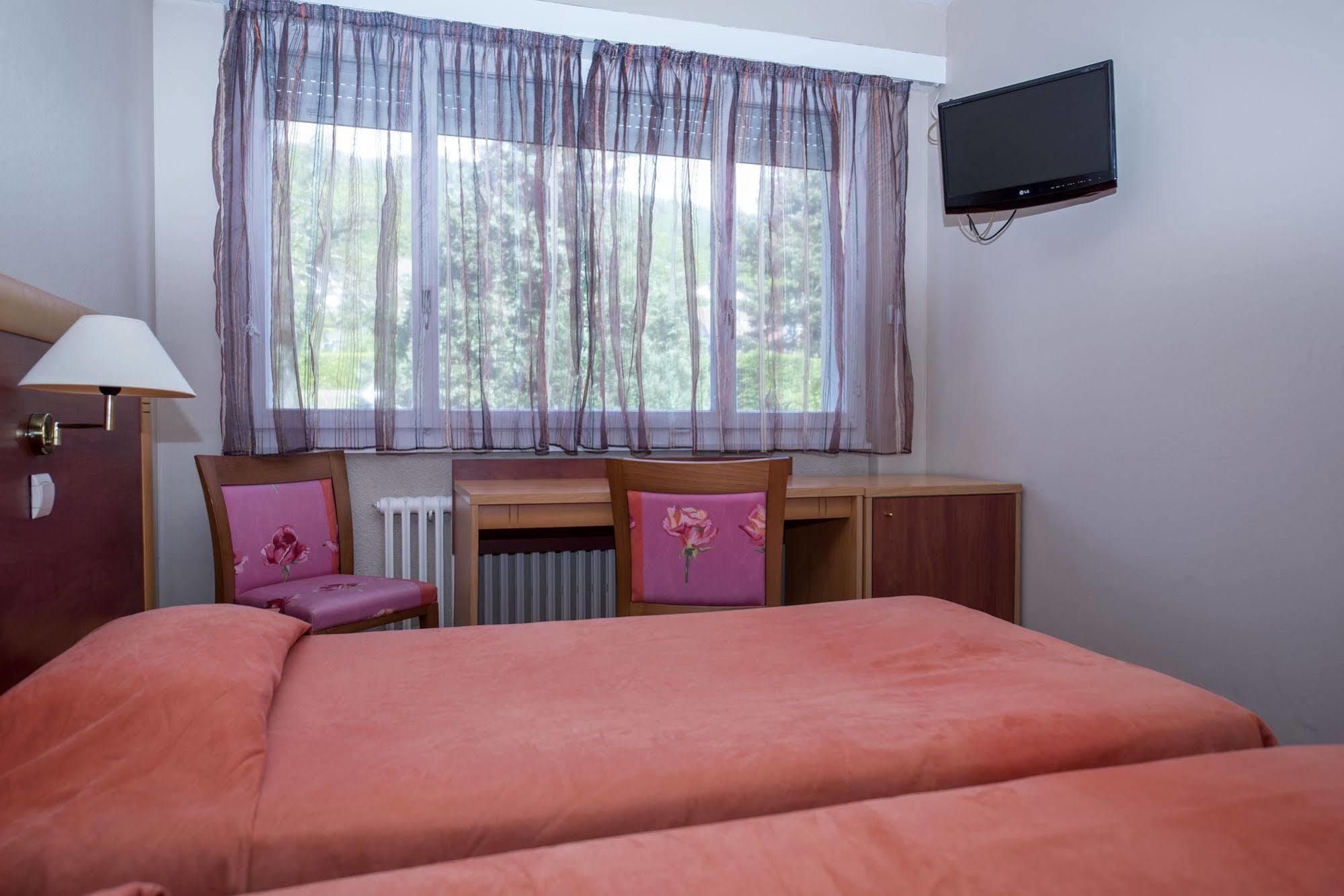Hotel Le Jura Divonne-les-Bains Esterno foto